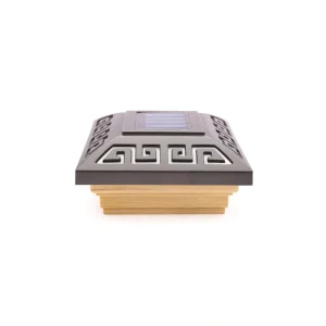 Deckorators 4-in x 4-in 2-Lumen 1-Watt Bronze Solar LED Outdoor Post Cap Light (3000 K)