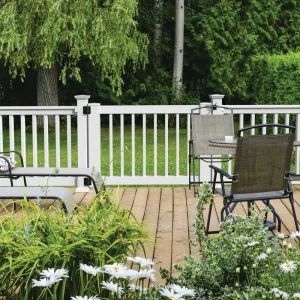 Freedom Lincoln 36-in L x 36-in H White Vinyl Deck Railing Gate (Assembly Required)