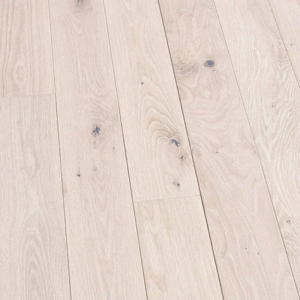 Malibu Wide Plank Doran French Oak 3/4 in. T x 5 in. W Wire Brushed Solid Hardwood Flooring (22.6 sq. ft./case)